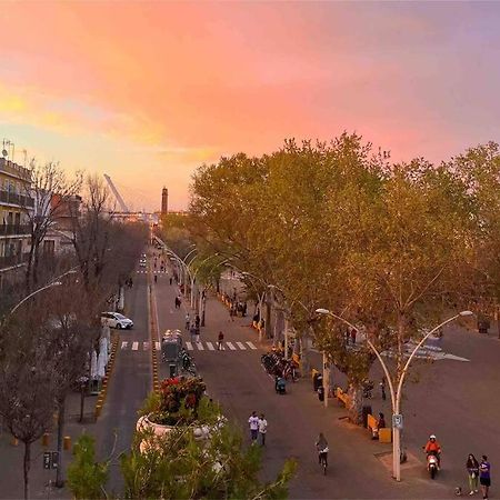 Apartamento Suite Alameda De Hercules เซบีญา ภายนอก รูปภาพ
