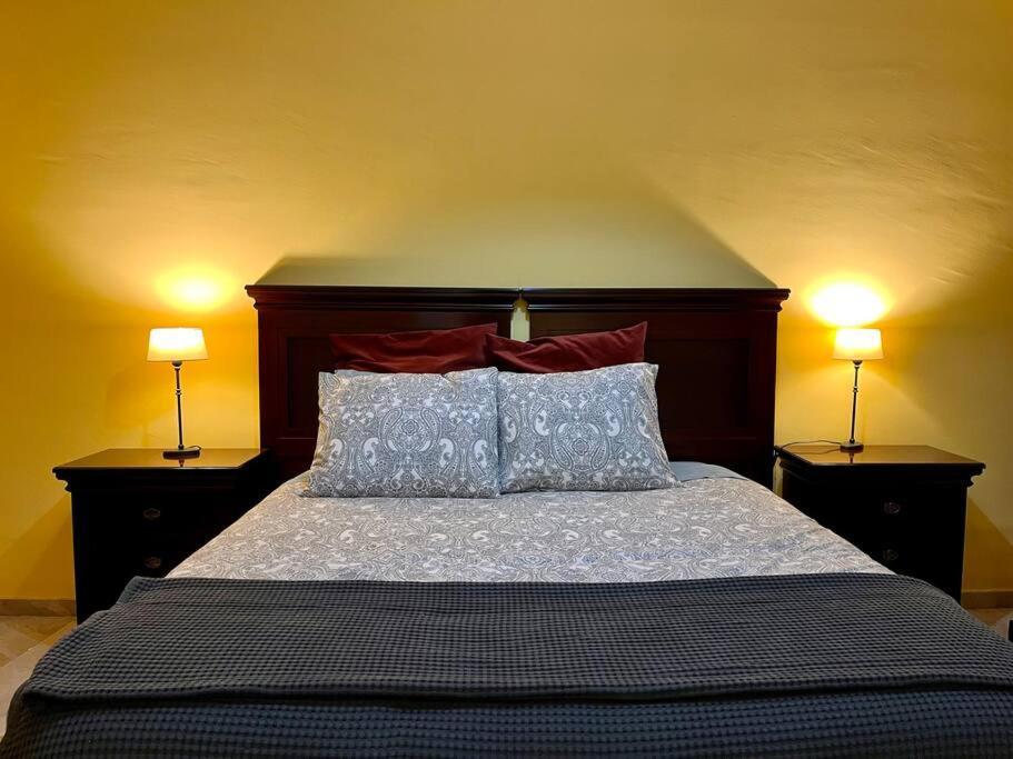 Apartamento Suite Alameda De Hercules เซบีญา ภายนอก รูปภาพ