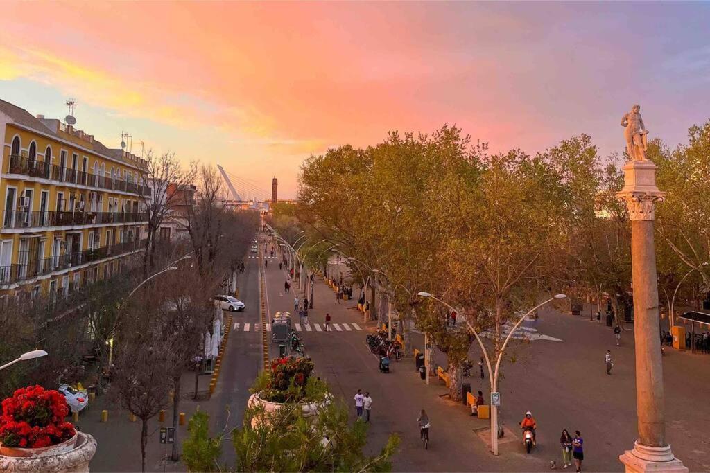 Apartamento Suite Alameda De Hercules เซบีญา ภายนอก รูปภาพ