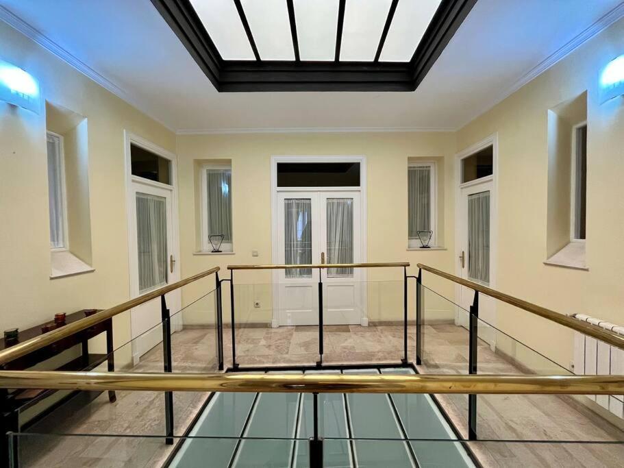 Apartamento Suite Alameda De Hercules เซบีญา ภายนอก รูปภาพ